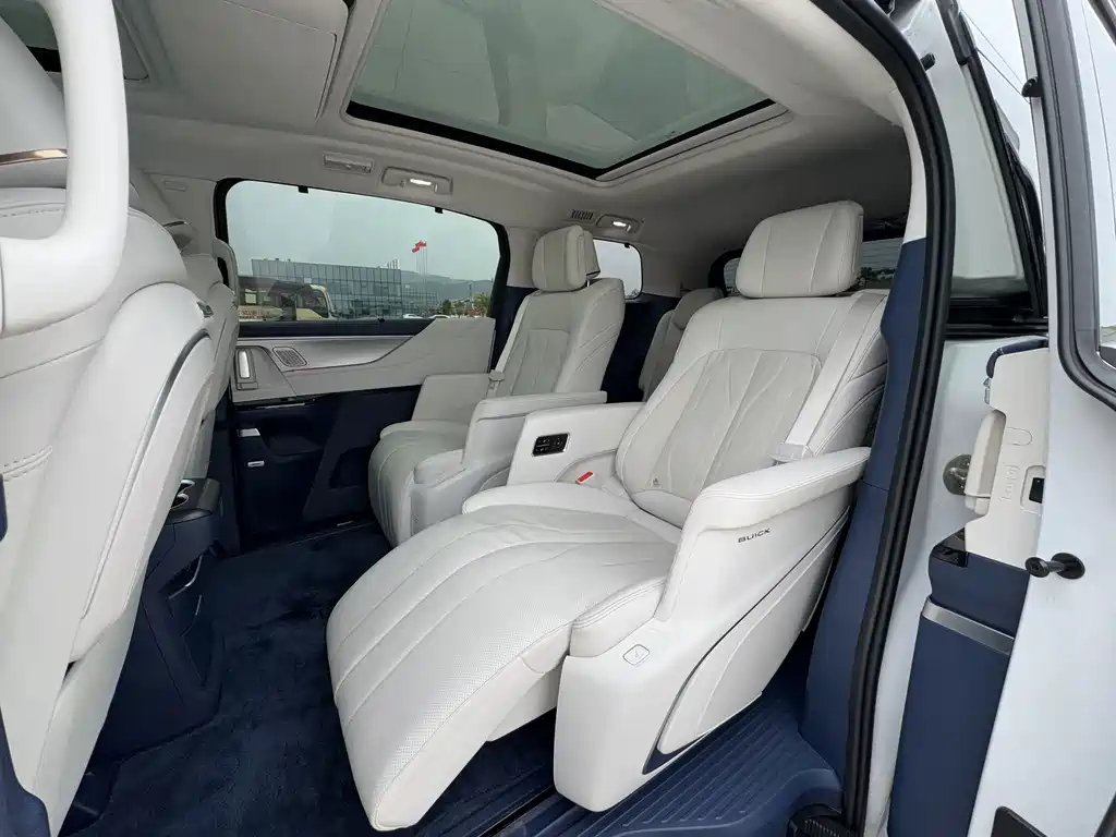 Buick GL8 Hybrid — миниатюра 21
