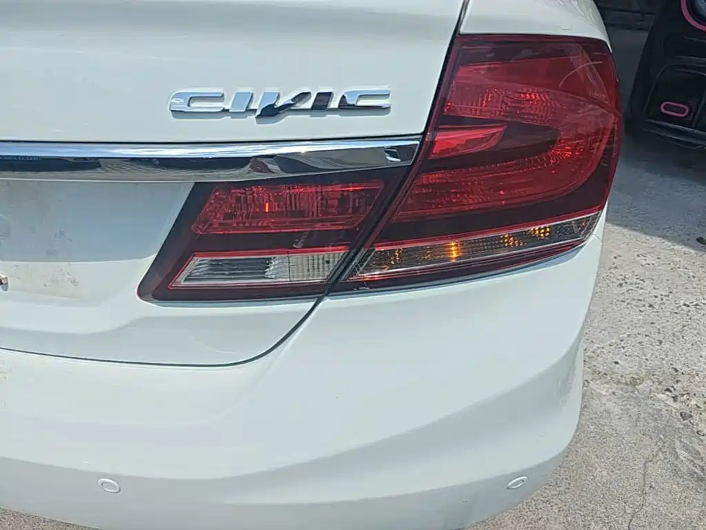 Honda Civic — миниатюра 8