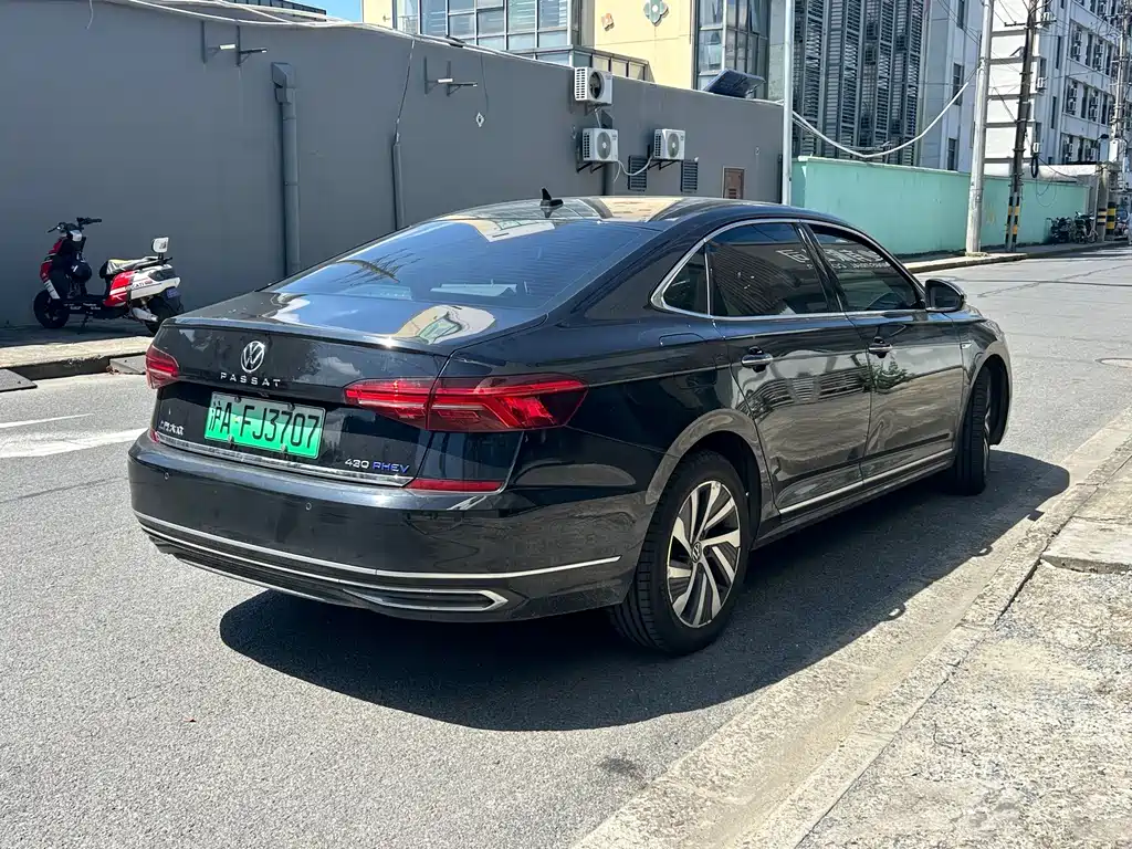 Volkswagen 帕萨特插电混动 — миниатюра 4