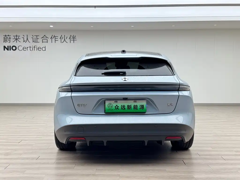 NIO NIO ET5T