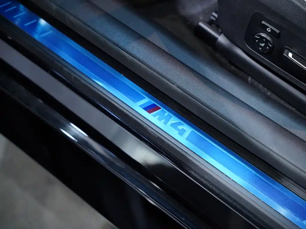 BMW M4 — миниатюра 33