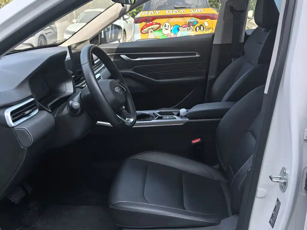 Geely Emgrand — миниатюра 7