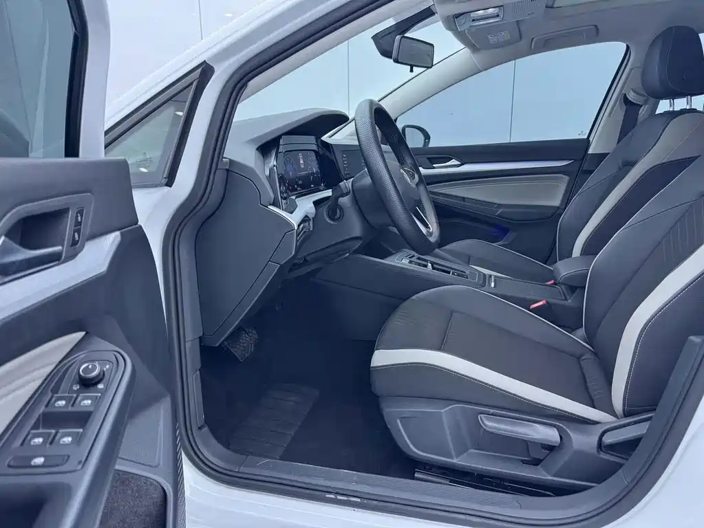 Volkswagen Golf — миниатюра 14
