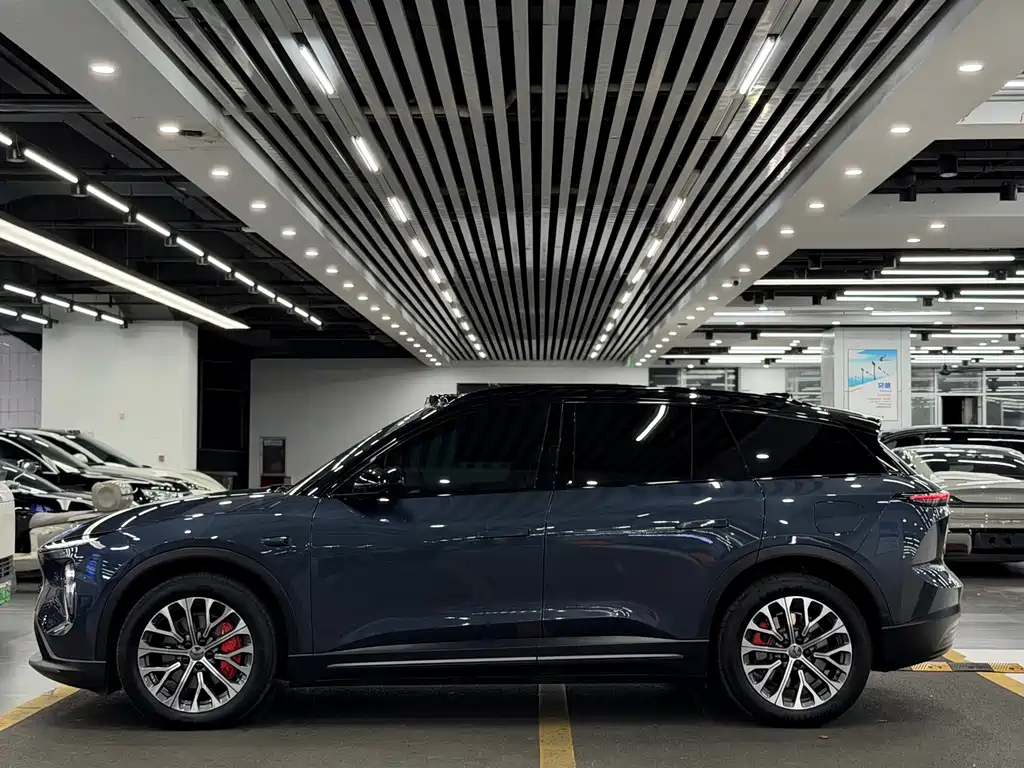 NIO ES6 — миниатюра 7
