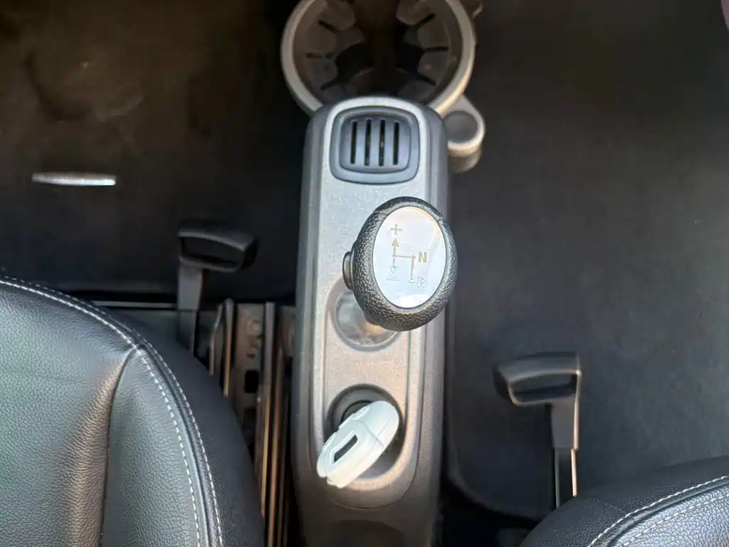 smart Smart Fortwo — миниатюра 14