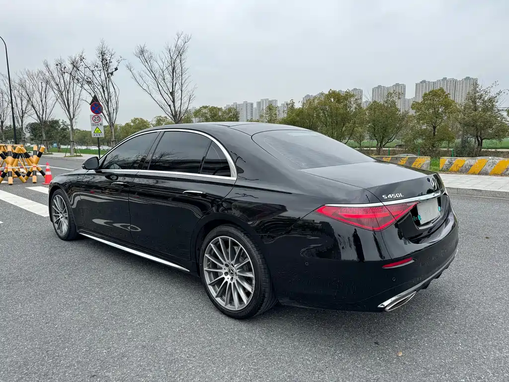MERCEDES-BENZ S CLASS