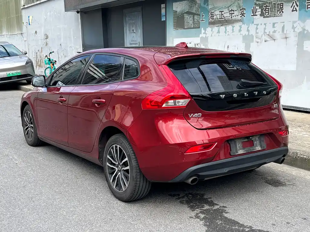 Volvo V40 — миниатюра 6