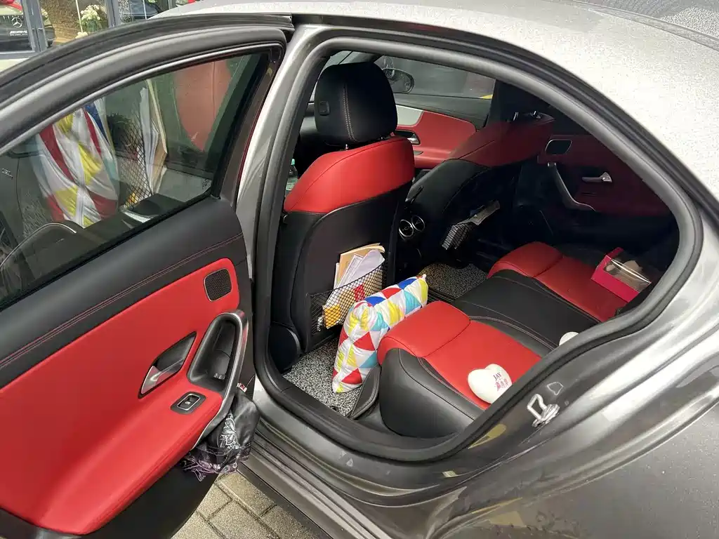 Mercedes-Benz A-Class AMG — миниатюра 4