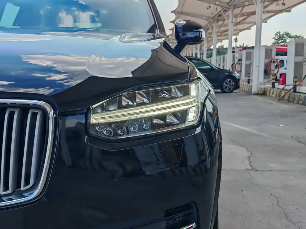 Volvo XC90 PHEV — миниатюра 4