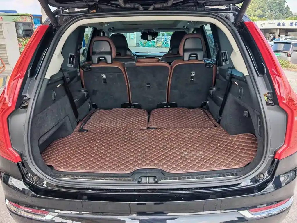 Volvo XC90 PHEV — миниатюра 19