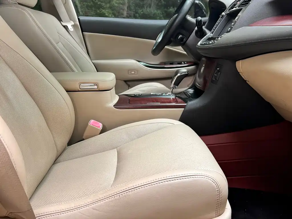 Toyota Crown 2010 3.0L Royal Saloon