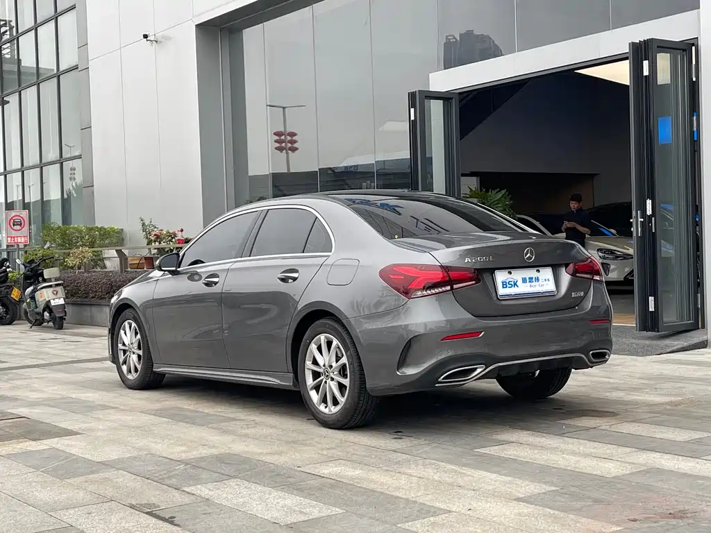 MERCEDES-BENZ A CLASS