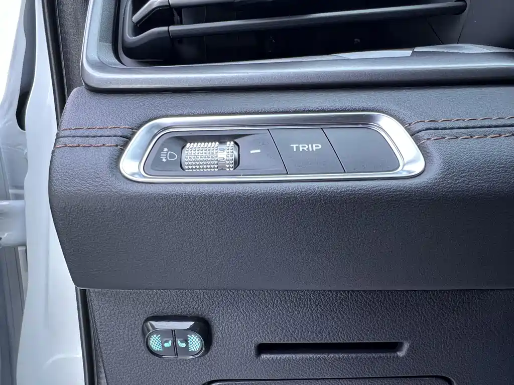 Geely Vision X6 — миниатюра 9