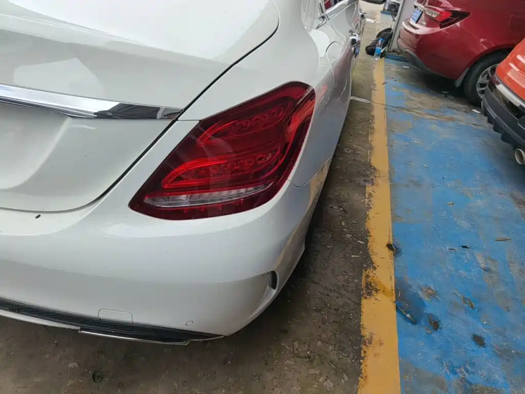 Mercedes-Benz C-Class — миниатюра 8