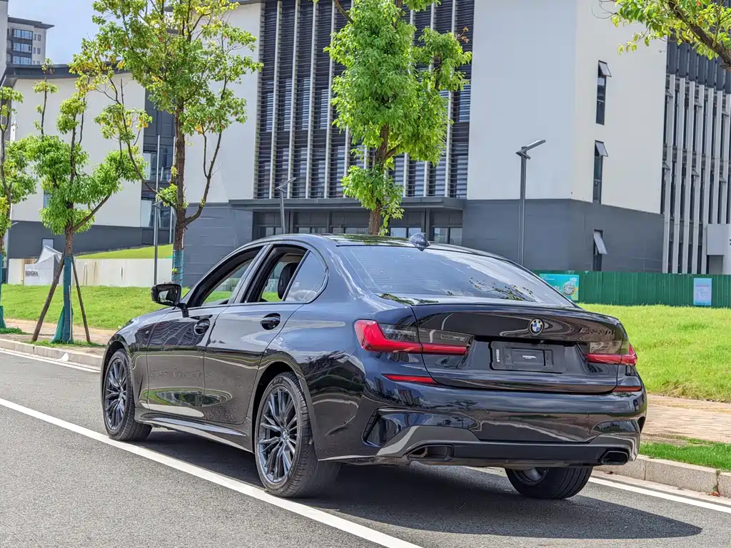 BMW 3 Series — миниатюра 5