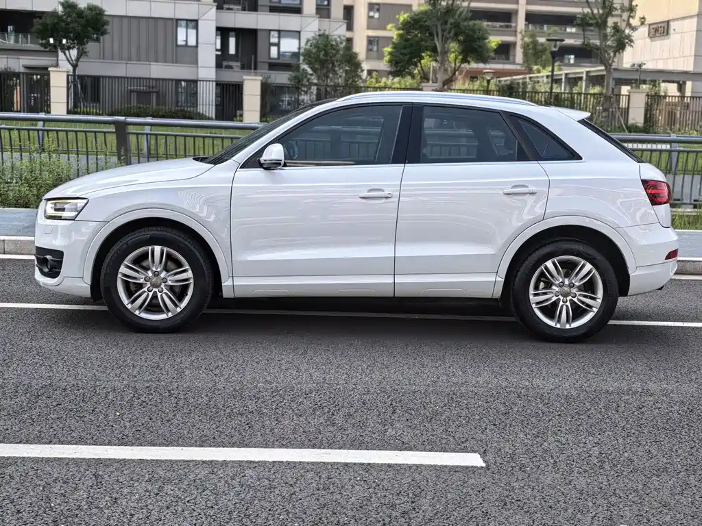 Audi Q3 — миниатюра 4