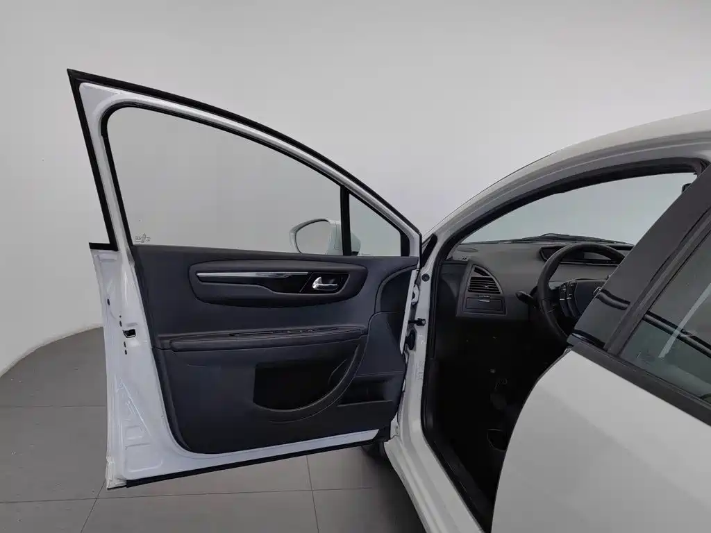 Citroen C-Quatre — миниатюра 8