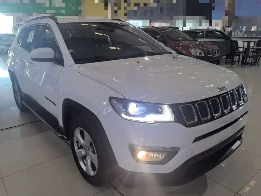 Jeep Compass — миниатюра 4