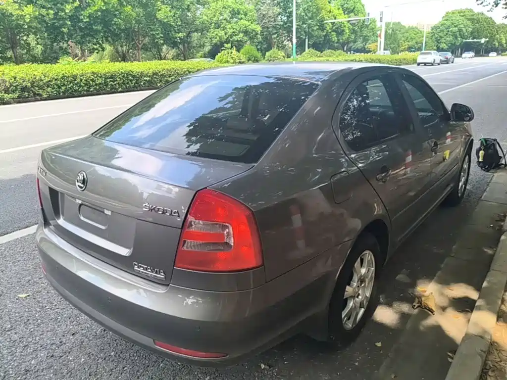 Skoda Octavia — миниатюра 7