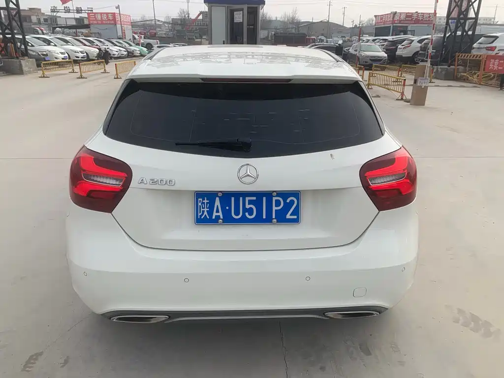 Mercedes-Benz A-Class A 2016 A 200 Fashion