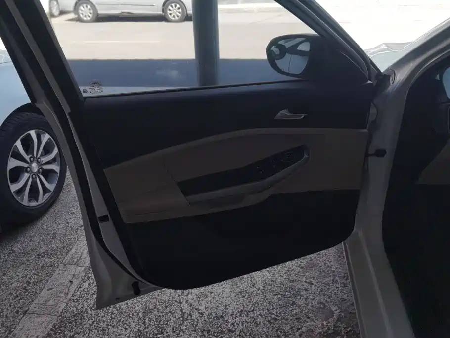 Ford Escort — миниатюра 7