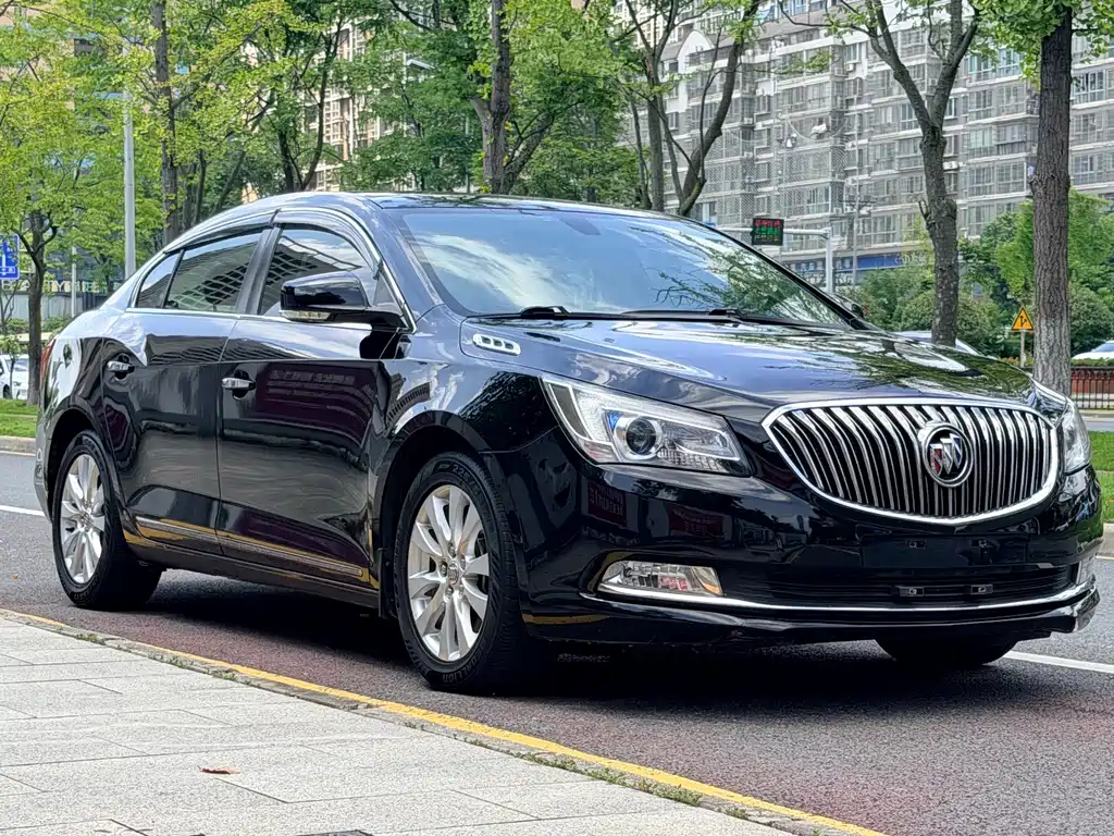 Buick LaCrosse — миниатюра 7