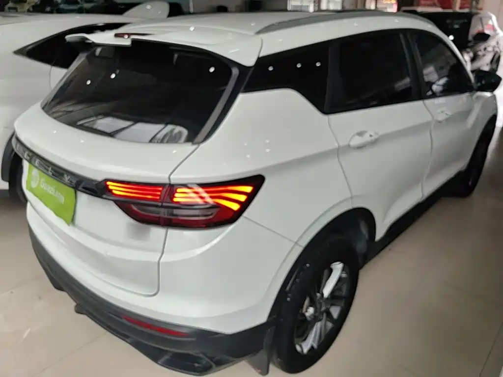 Geely Binyue — миниатюра 7