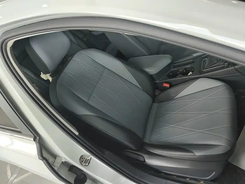 Volkswagen Lavida — миниатюра 25