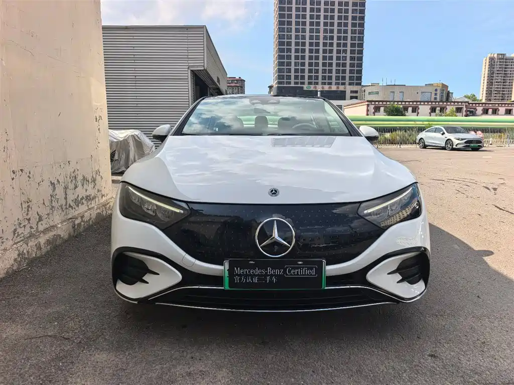 Mercedes-Benz EQE 2025 500 4MATIC Luxury