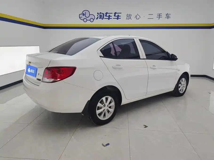 Chevrolet Sail — миниатюра 3