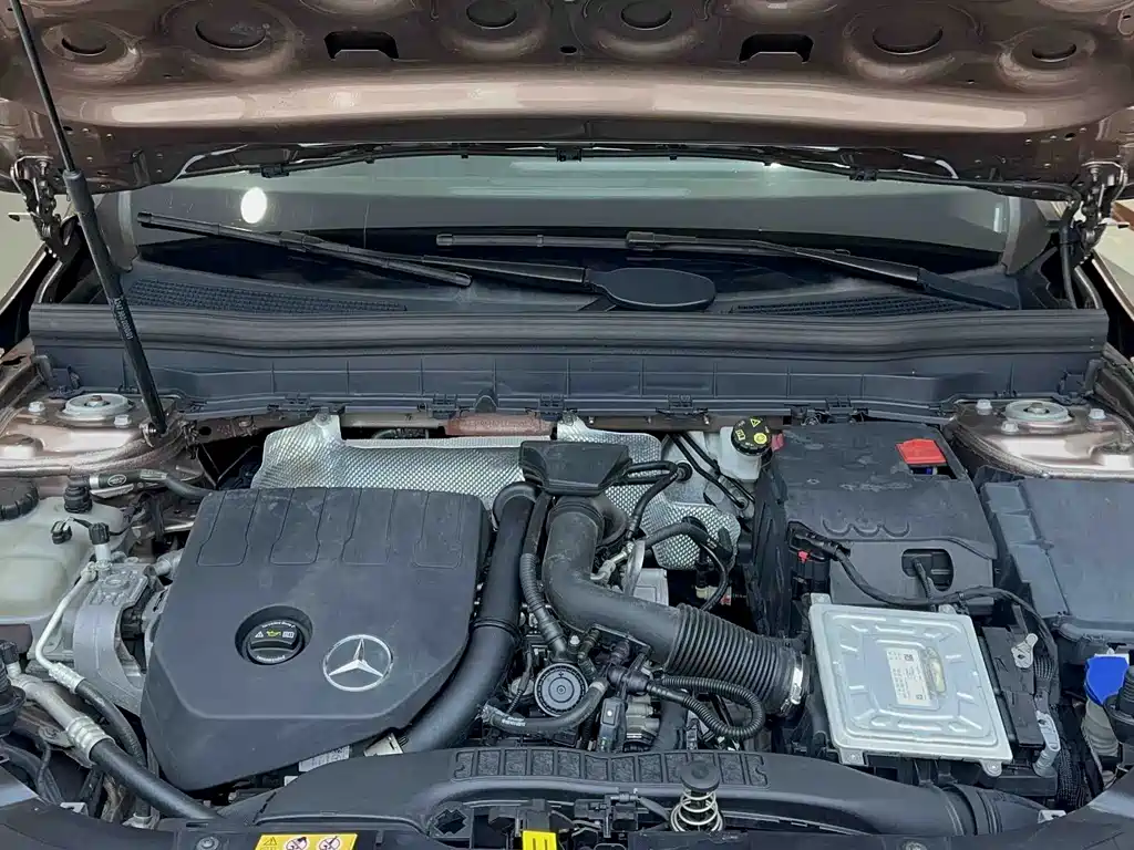 Mercedes-Benz GLB — миниатюра 19