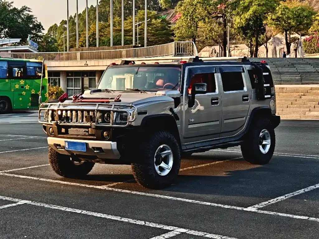Hummer H2 2010
