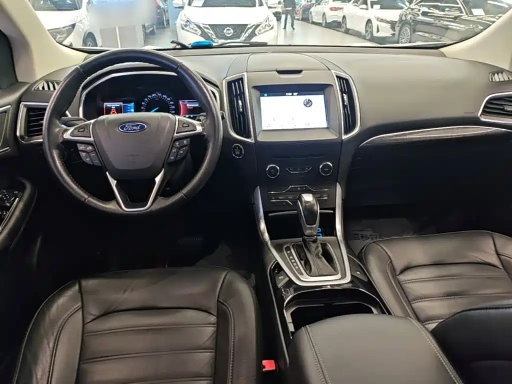 Ford Edge — миниатюра 10