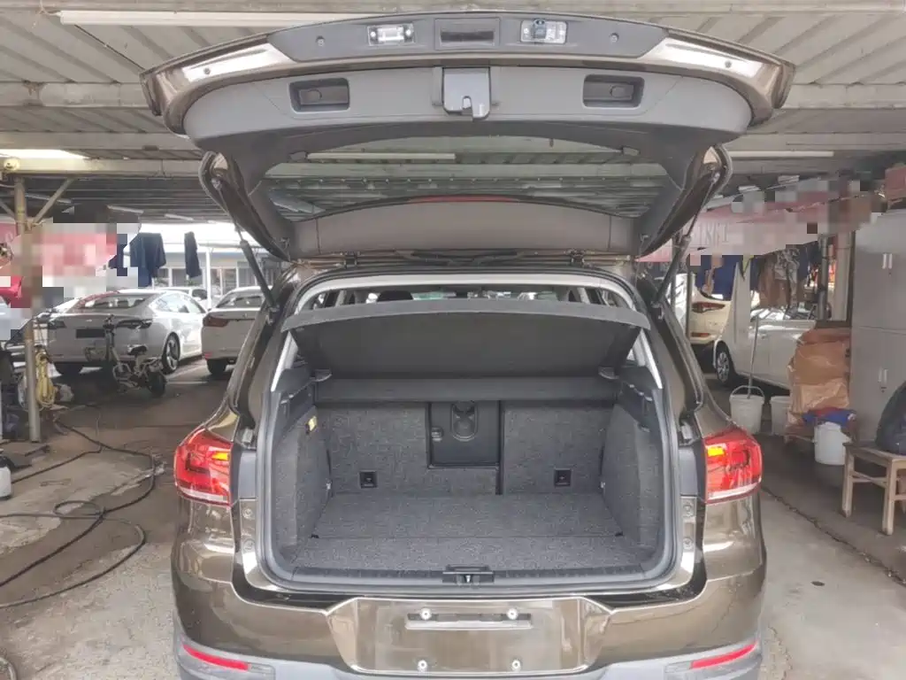 Volkswagen Tiguan — миниатюра 19