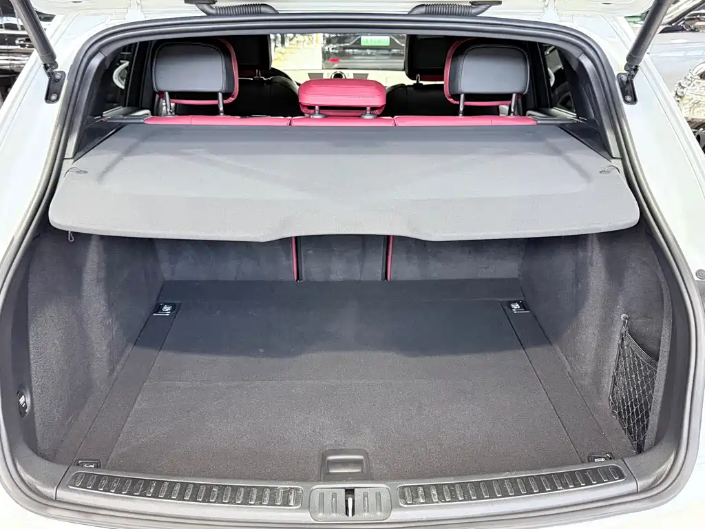 Porsche Macan — миниатюра 13