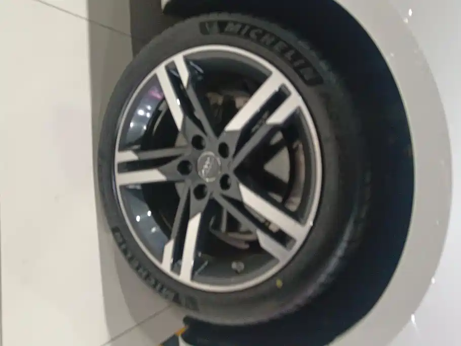 Audi A4L — миниатюра 6