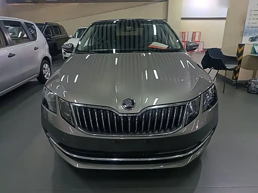 Skoda Octavia — миниатюра 3