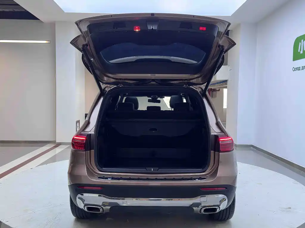 Mercedes-Benz GLB — миниатюра 17