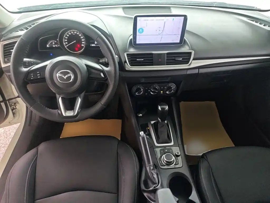 Mazda 3 Axela — миниатюра 10