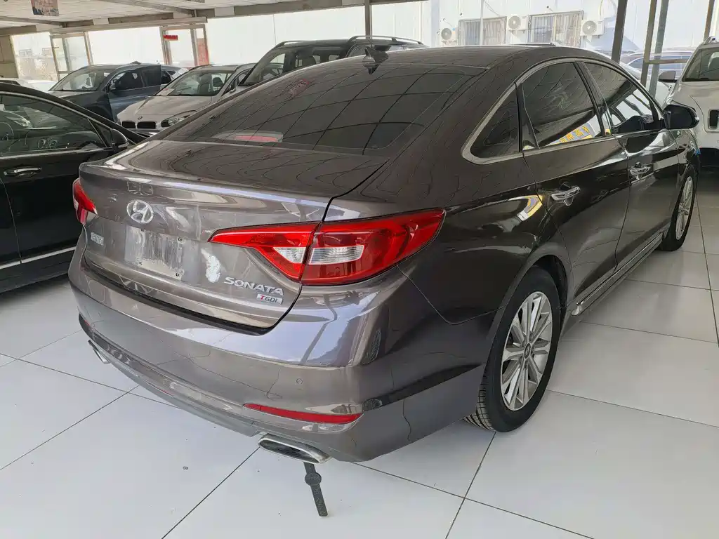 Hyundai Sonata — миниатюра 9