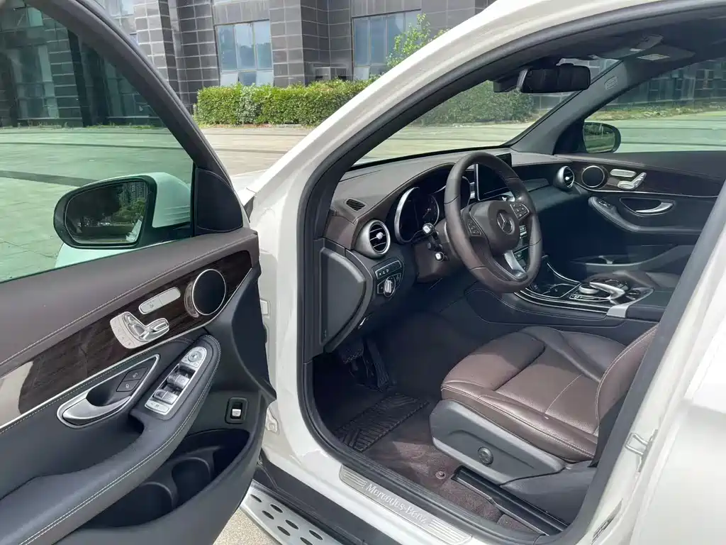 Mercedes-Benz GLC 2019 GLC 260 L 4MATIC Luxury
