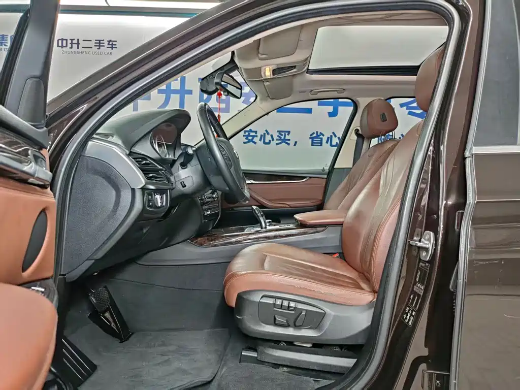 BMW X5 (Import) — миниатюра 7