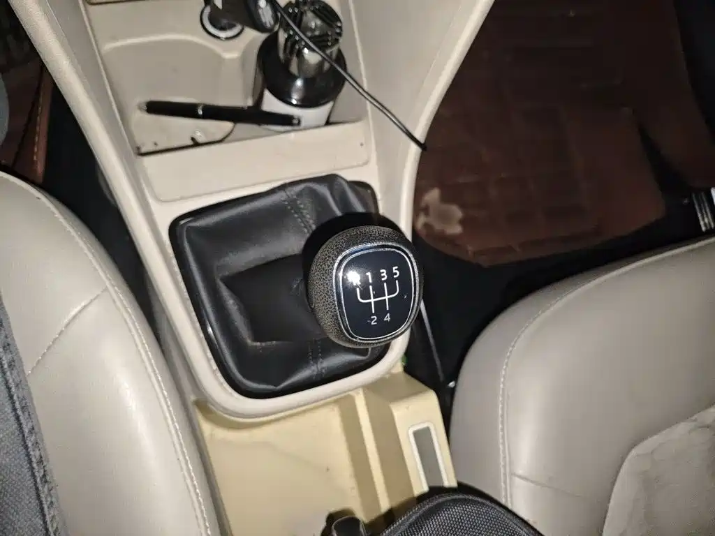 Skoda Rapid — миниатюра 7