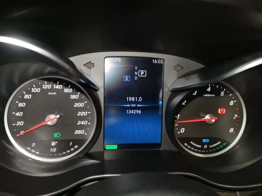 Mercedes-Benz C-Class — миниатюра 12