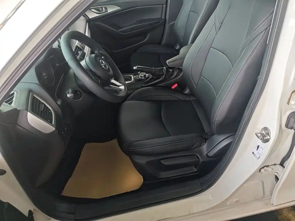Mazda 3 Axela — миниатюра 15