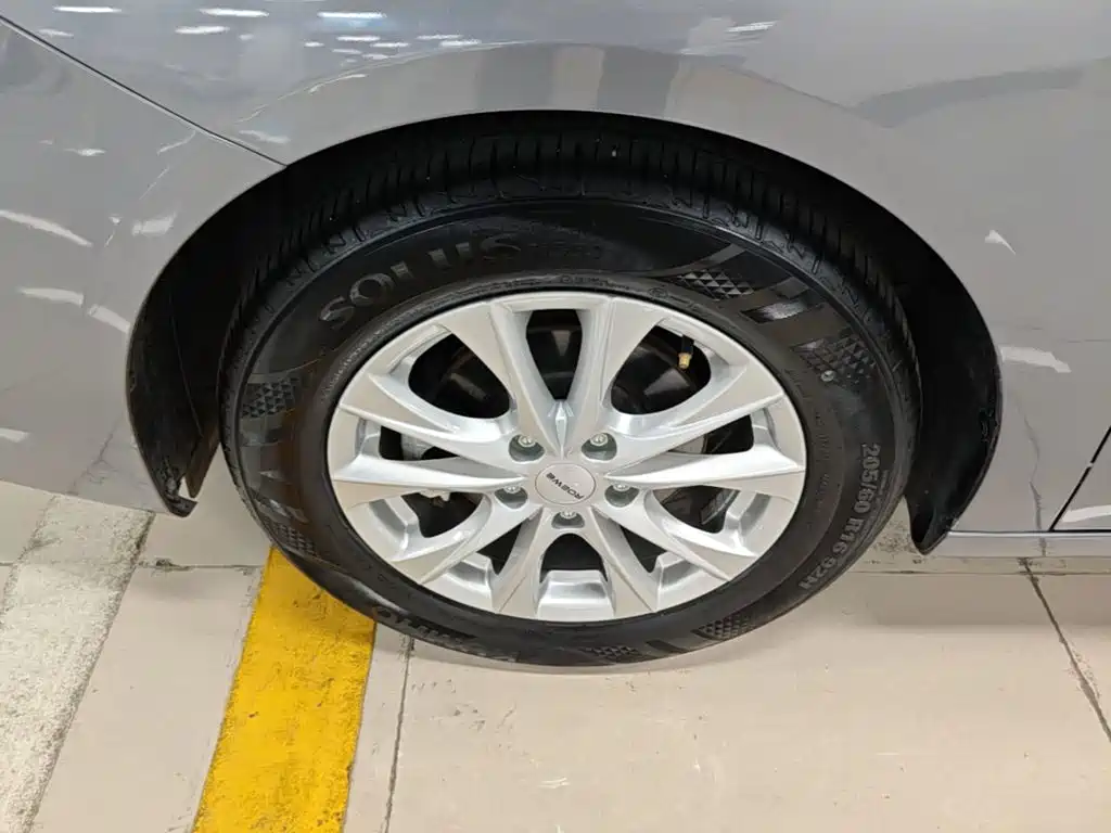 Roewe i5 — миниатюра 23
