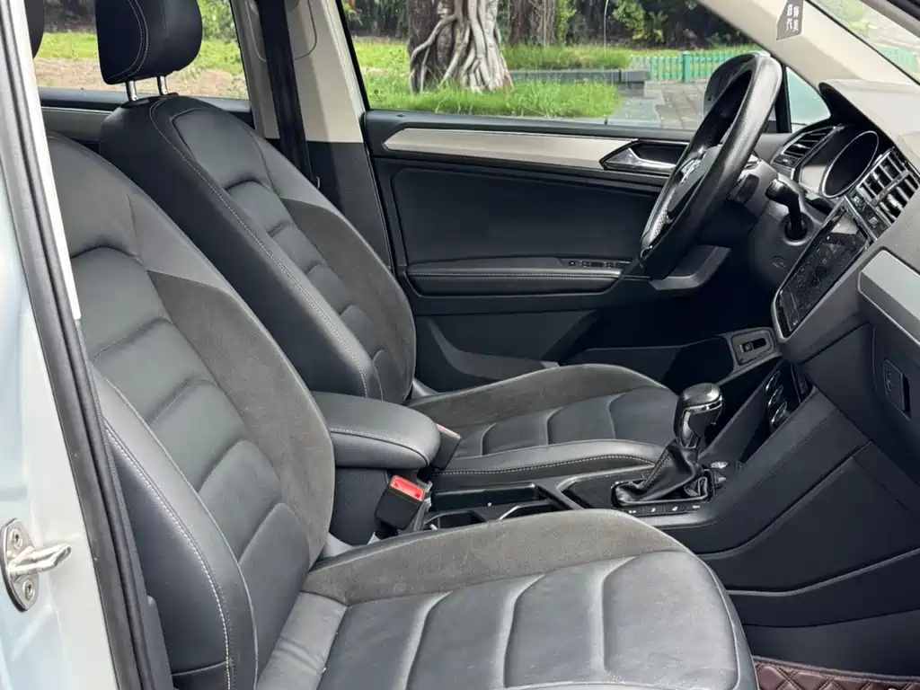 Volkswagen Tiguan L — миниатюра 10