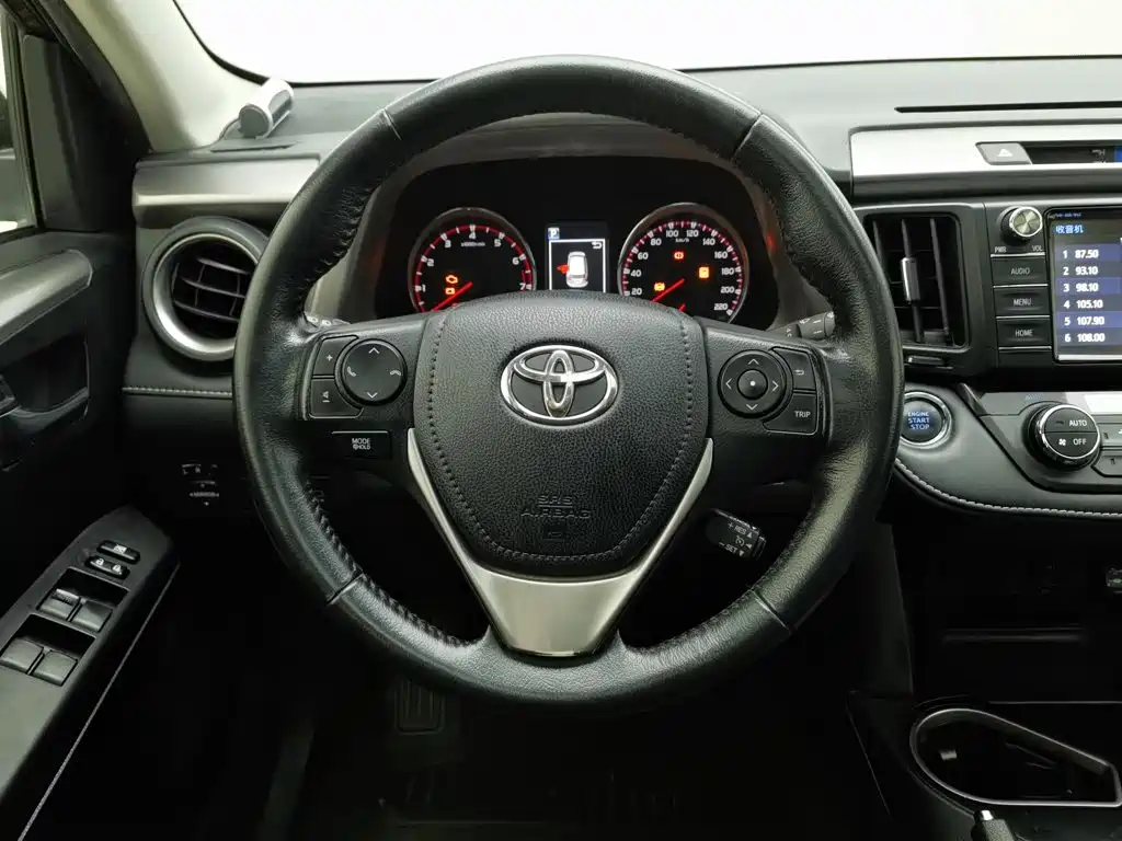 Toyota RAV4 — фотографии объявления, Фото 11