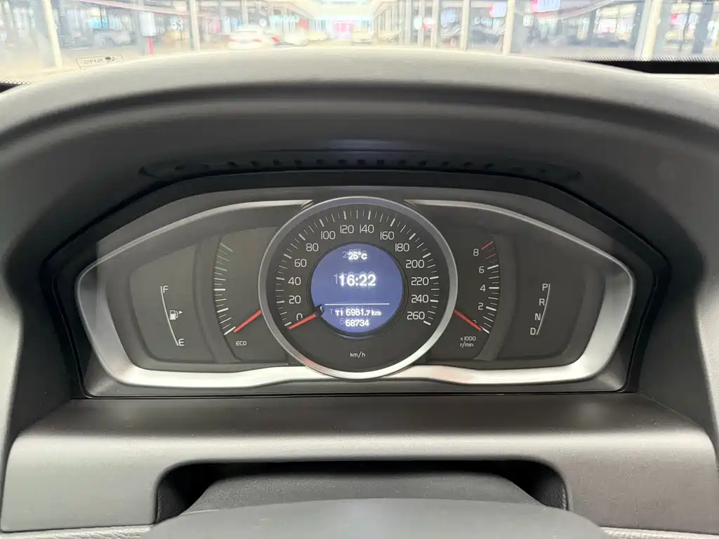 Volvo XC60 — миниатюра 11