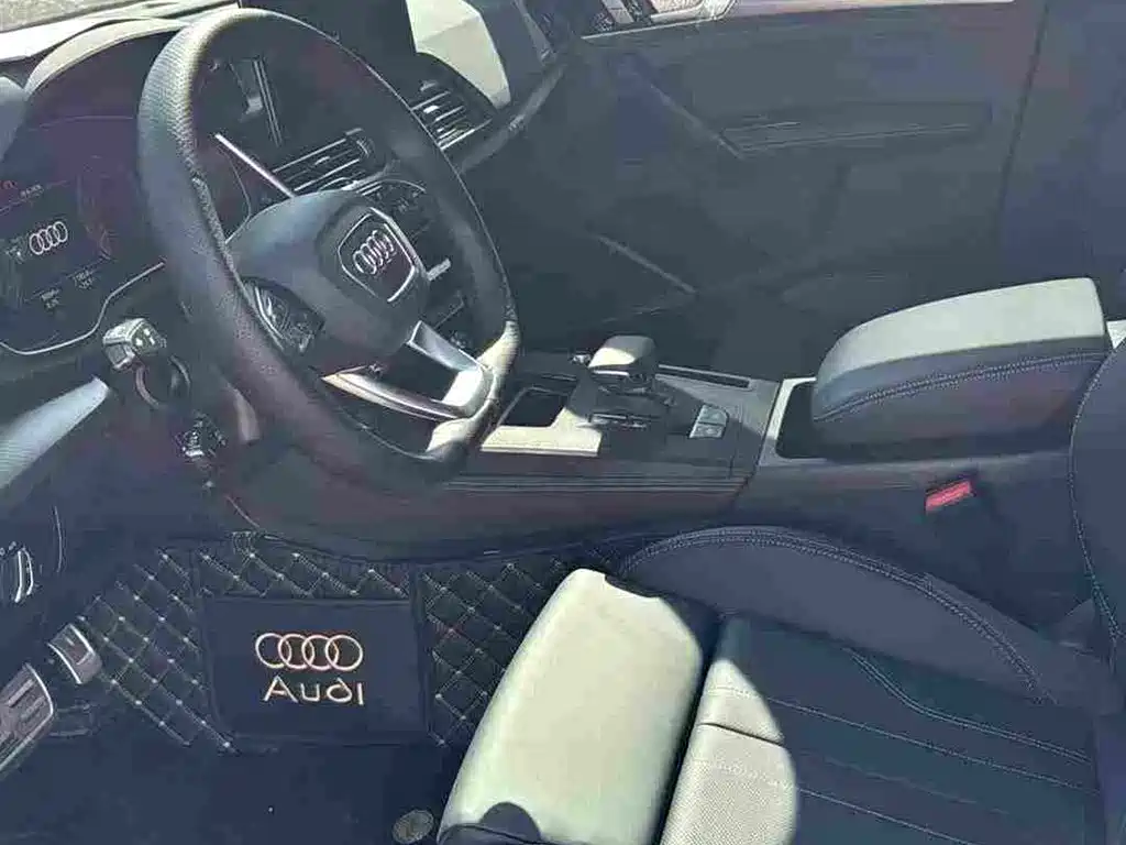 Audi Q5L 2025 45 TFSI Luxury